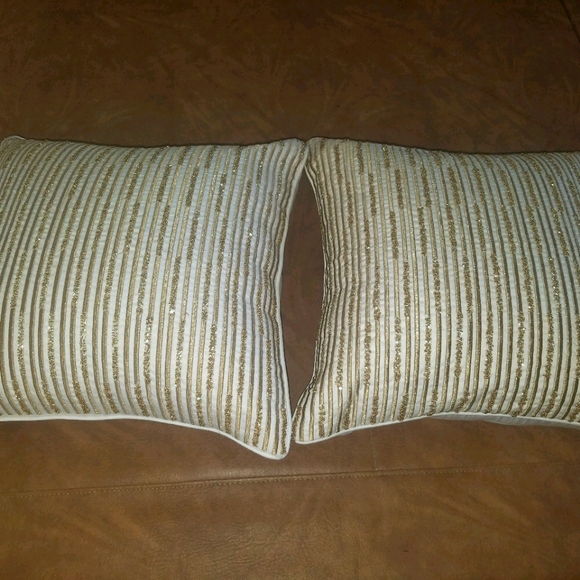 frontgate throw pillows